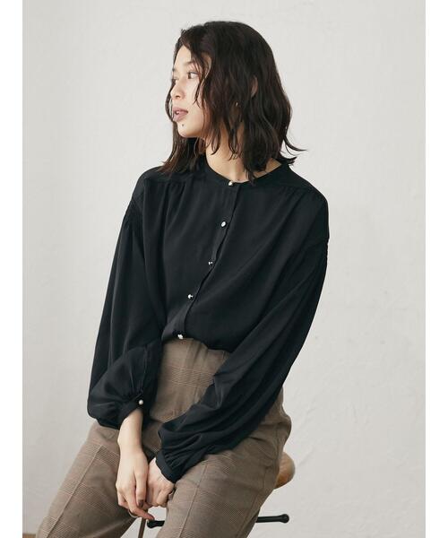 ELENCARE DUE（エレンカーレデュエ）の「・ELENCARE DUE ボリュームスリーブブラウス＊（シャツ/ブラウス・レディース・ベージュ/ブルー/アイボリー/ブラック・FREE）」の8枚目の写真