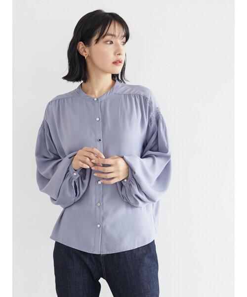 ELENCARE DUE（エレンカーレデュエ）の「・ELENCARE DUE ボリュームスリーブブラウス＊（シャツ/ブラウス・レディース・ベージュ/ブルー/アイボリー/ブラック・FREE）」の14枚目の写真