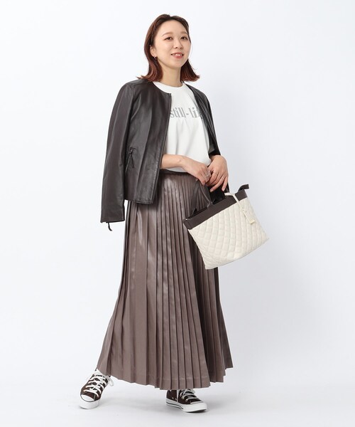 UNTITLED（アンタイトル）の「◆「L」ノーカラーレザージャケット（ライダースジャケット・レディース・ブラック/ダークブラウン・44/42/04/48/50/46）」の8枚目の写真