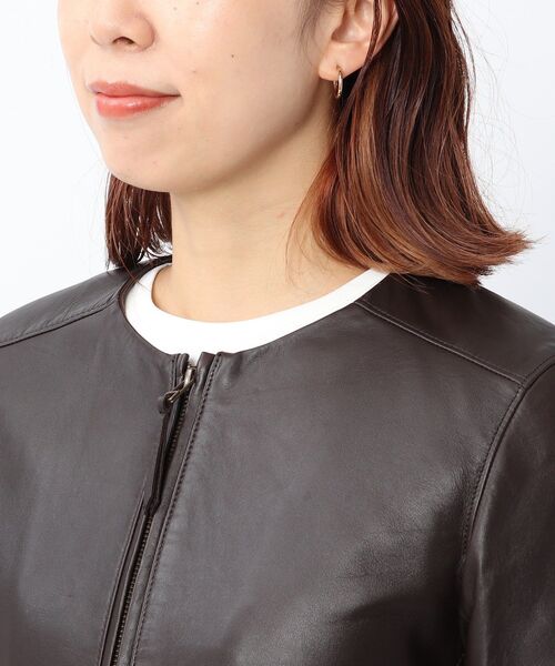 UNTITLED（アンタイトル）の「◆「L」ノーカラーレザージャケット（ライダースジャケット・レディース・ブラック/ダークブラウン・44/42/04/48/50/46）」の12枚目の写真