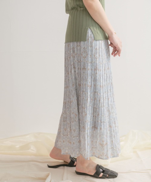 ITEMS URBANRESEARCH（アイテムズ アーバンリサーチ）の「ダマスクガラワッシャースカート（スカート・レディース・アイボリー/ブラック/ブルー・FREE）」の5枚目の写真