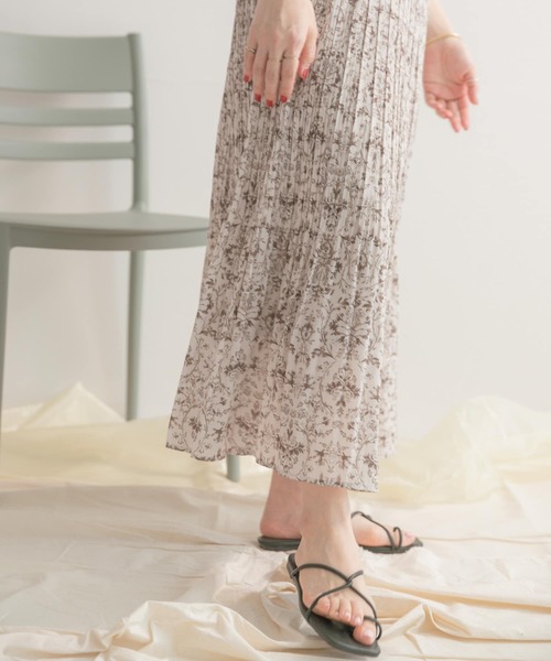 ITEMS URBANRESEARCH（アイテムズ アーバンリサーチ）の「ダマスクガラワッシャースカート（スカート・レディース・アイボリー/ブラック/ブルー・FREE）」の22枚目の写真