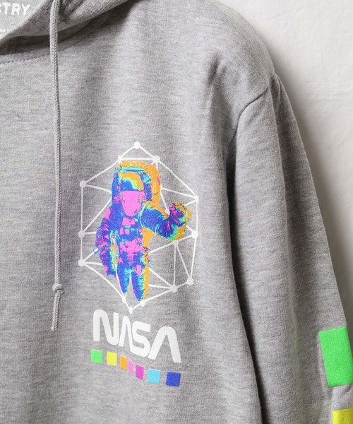 NASA(ナサ)の「【NASA】SWEAT PULLPARKA(パーカー・メンズ・ブラック/グレー・MEDIUM/LARGE/X-LARGE)」の14枚目の写真
