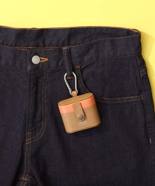 TAKEO KIKUCHI（タケオキクチ）の「◆BOX入り カラビナ付き Bluetoothイヤフォンケース（その他・メンズ・ダークグレー/ブラック/ネイビー/ブラウン系その他・00）」の12枚目の写真