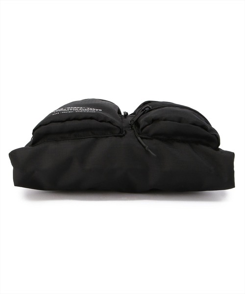 KaneZ（ケインズ）の「KaneZ/ケインズ/ロゴプリントサコッシュショルダーバッグ（ショルダーバッグ・メンズ・レッド/ブラック・FREE）」の8枚目の写真