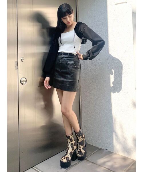 EMODA（エモダ）の「サイドゴアタンクブーツ（ブーツ・レディース・ブラック/その他・SMALL/MEDIUM/LARGE）」の11枚目の写真