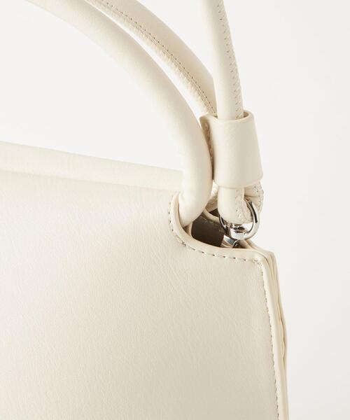green label relaxing（グリーンレーベルリラクシング）の「2ハンドル MID 2WAY バッグ（ショルダーバッグ・レディース・ブラック/オフホワイト/ケリー・FREE）」の17枚目の写真
