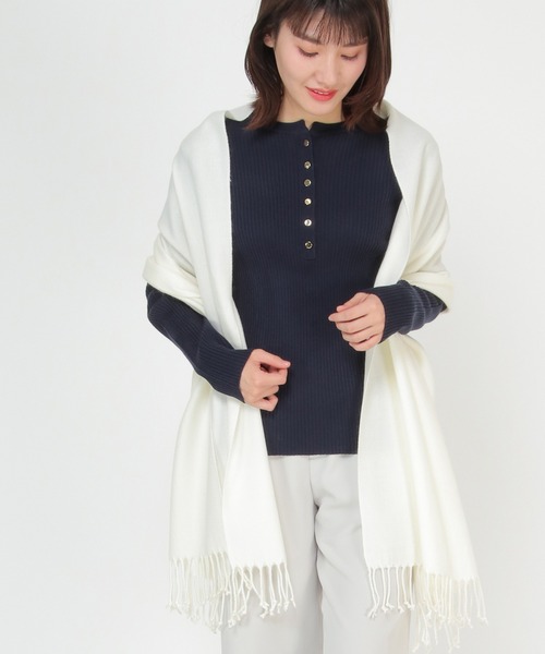 ikka（イッカ）の「薄手ふわふわストール（ストール/ショール・レディース・ホワイト/ライトグレー/グレー/ブルー/ライラック・FREE）」の2枚目の写真