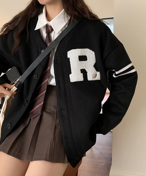 meJane(ミージェーン)の「Rサガラ刺繍ワッペンロゴスウェットカーディガン【ZOZOTOWN限定】(カーディガン/ボレロ・レディース・ブラック/グレー/アイボリー・FREE)」の14枚目の写真