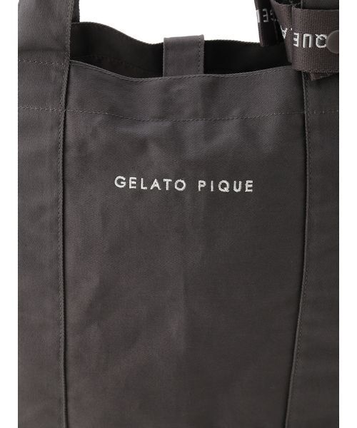 gelato pique(ジェラートピケ)の「ママバッグ+ショルダーポーチセット(マザーズバッグ・レディース・チャコールグレー/ライトグレー・FREE)」の11枚目の写真