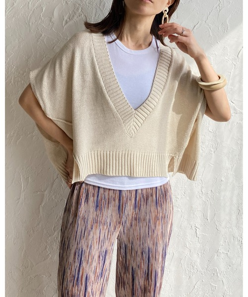She's Closet(シーズクローゼット)の「深vネックオーバーサイズショート丈ドルマンニットベスト(ベスト・レディース・ブラック/グリーン/アイボリー/テラコッタ/グリーン系その他/ピンク・FREE)」の7枚目の写真