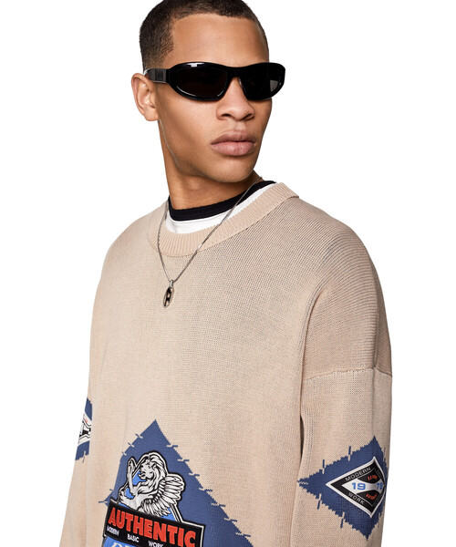 DIESEL（ディーゼル）の「メンズ ニット オーバーサイズ ジャガード（ニット/セーター・メンズ・ライトグレー/ブルー・X-LARGE/MEDIUM/SMALL/LARGE）」の3枚目の写真