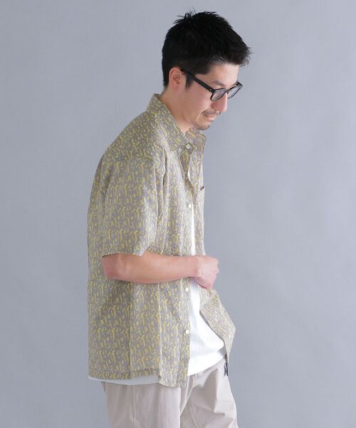 SHIPS(シップス)の「SHIPS: シワ加工 モチーフ レギュラーカラーシャツ S/S(シャツ/ブラウス・メンズ・ライトグレー/ライトブルー/ネイビー・SMALL/MEDIUM/LARGE/X-LARGE)」の14枚目の写真
