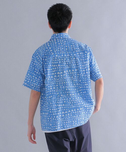 SHIPS(シップス)の「SHIPS: シワ加工 モチーフ レギュラーカラーシャツ S/S(シャツ/ブラウス・メンズ・ライトグレー/ライトブルー/ネイビー・SMALL/MEDIUM/LARGE/X-LARGE)」の7枚目の写真