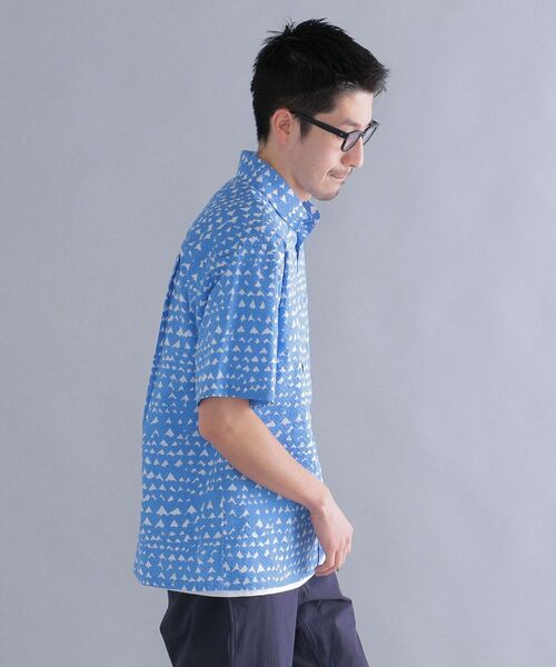 SHIPS(シップス)の「SHIPS: シワ加工 モチーフ レギュラーカラーシャツ S/S(シャツ/ブラウス・メンズ・ライトグレー/ライトブルー/ネイビー・SMALL/MEDIUM/LARGE/X-LARGE)」の19枚目の写真