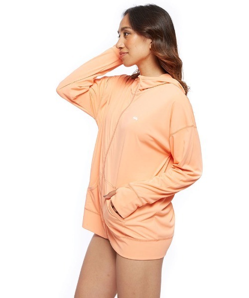 BILLABONG（ビラボン）の「BILLABONG レディース BIG CLEAN LOGO ZIP UP LOOSE HOODED RASHGUARD ラッシュガード 【2022年春夏モデル】/ビラボン長袖ラッシュガードパーカー（ラッシュガード・レディース・ホワイト/ブラック/オレンジ・MEDIUM/LARGE）」の14枚目の写真
