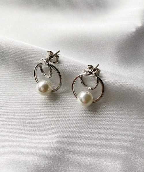 iso（イソ）の「サークルポイントパールピアス（ピアス（両耳用）・レディース・ピンク/シルバー/ゴールド・FREE）」の2枚目の写真