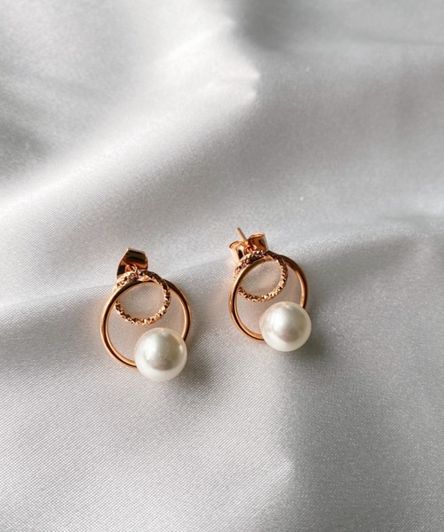 iso（イソ）の「サークルポイントパールピアス（ピアス（両耳用）・レディース・ピンク/シルバー/ゴールド・FREE）」の6枚目の写真