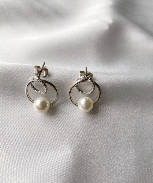 iso（イソ）の「サークルポイントパールピアス（ピアス（両耳用）・レディース・ピンク/シルバー/ゴールド・FREE）」の7枚目の写真