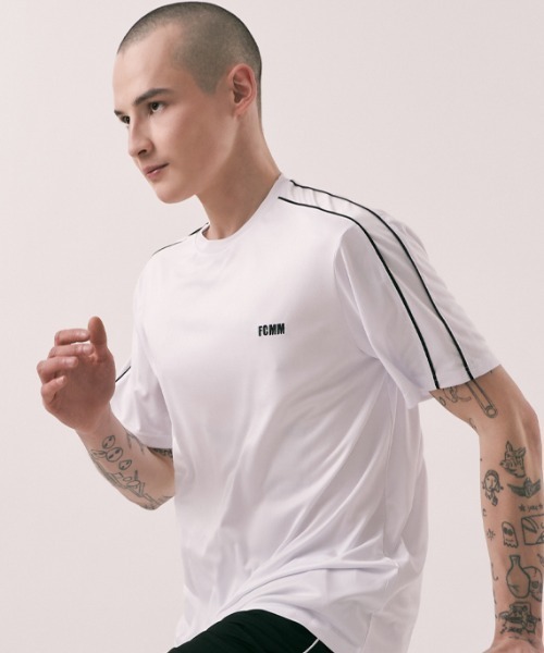 FCMM(エフシーエムエム)の「CLUB PIPING JERSEY/クラブパイピングジャージー(Tシャツ/カットソー・メンズ・ホワイト/ブラック・MEDIUM/LARGE)」の1枚目の写真