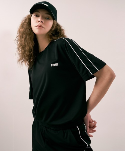 FCMM(エフシーエムエム)の「CLUB PIPING JERSEY/クラブパイピングジャージー(Tシャツ/カットソー・メンズ・ホワイト/ブラック・MEDIUM/LARGE)」の9枚目の写真