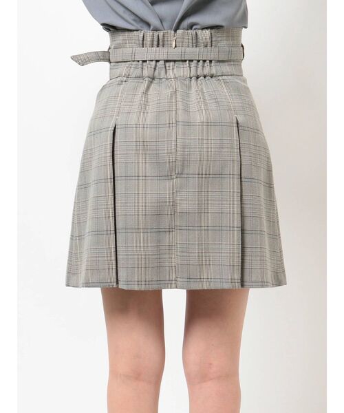 dazzlin(ダズリン)の「ボックスプリーツベルトミニスカート(スカート・レディース・グレー/ブラウン・SMALL/MEDIUM)」の18枚目の写真