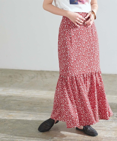 titivate（ティティベイト）の「花柄マーメイドスカート（スカート