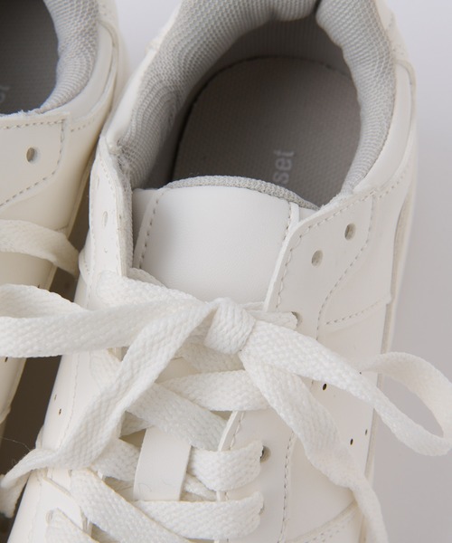 one after another NICE CLAUP（ワンアフターアナザーナイスクラップ）の「コート系厚底スニーカー（スニーカー・レディース・ホワイト・SMALL/MEDIUM/LARGE/X-LARGE）」の15枚目の写真