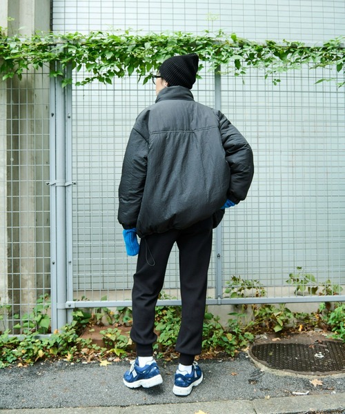 Auntie Rosa Holiday（アンティローザホリデー）の「※入荷禁止※中綿オーバーサイズコート / ブルゾン（ダウンジャケット/コート・レディース・ブラック/パープル/アイボリー・FREE）」の4枚目の写真