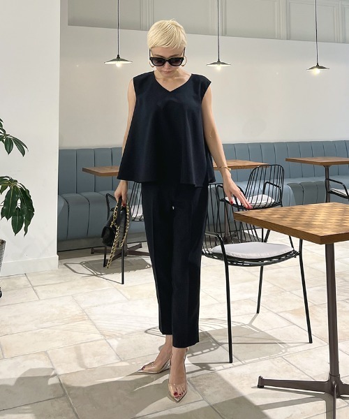 JENNE(ジェンヌ)の「日本製 Vネックブラウス(シャツ/ブラウス・レディース・ネイビー/グリーン・MEDIUM/LARGE/SMALL)」の18枚目の写真