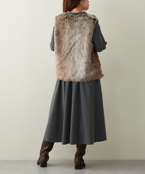 natural couture(ナチュラルクチュール)の「AWアイテム/ロングファーベスト(ベスト・レディース・マルチ/モカ/グレイッシュベージュ・FREE)」の20枚目の写真