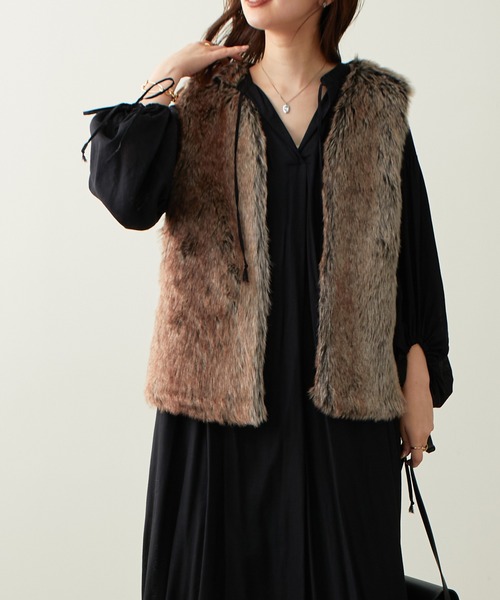 natural couture(ナチュラルクチュール)の「AWアイテム/ロングファーベスト(ベスト・レディース・マルチ/モカ/グレイッシュベージュ・FREE)」の15枚目の写真