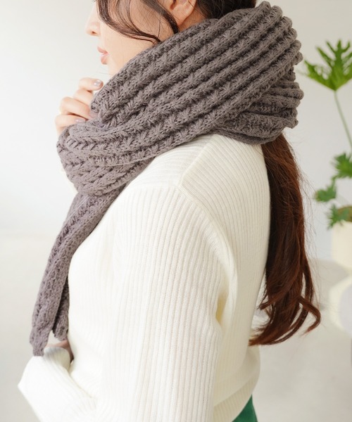 IAMUSE（アイアミューズ）の「【IAMUSE】ざっくりニットマフラー S0068（マフラー・レディース・チャコールグレー/アイボリー/グレイッシュベージュ・FREE）」の22枚目の写真