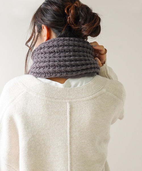 IAMUSE（アイアミューズ）の「【IAMUSE】ざっくりニットマフラー S0068（マフラー・レディース・チャコールグレー/アイボリー/グレイッシュベージュ・FREE）」の10枚目の写真