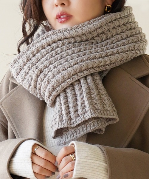 IAMUSE（アイアミューズ）の「【IAMUSE】ざっくりニットマフラー S0068（マフラー・レディース・チャコールグレー/アイボリー/グレイッシュベージュ・FREE）」の9枚目の写真