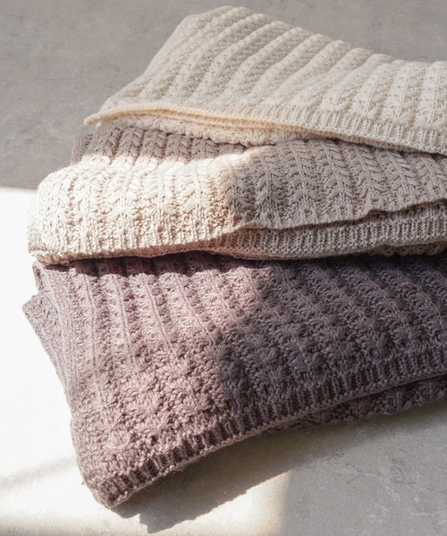 IAMUSE（アイアミューズ）の「【IAMUSE】ざっくりニットマフラー S0068（マフラー・レディース・チャコールグレー/アイボリー/グレイッシュベージュ・FREE）」の4枚目の写真