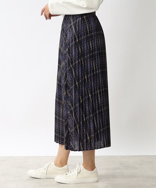 DRESKIP（ドレスキップ）の「◆【S-LL】シアーチェックプリーツスカート（スカート・レディース・ベージュ系その他2/ダークブラウン系1/ネイビー系1・01/02/03/04）」の5枚目の写真