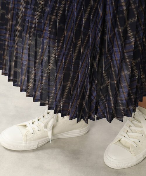 DRESKIP（ドレスキップ）の「◆【S-LL】シアーチェックプリーツスカート（スカート・レディース・ベージュ系その他2/ダークブラウン系1/ネイビー系1・01/02/03/04）」の8枚目の写真