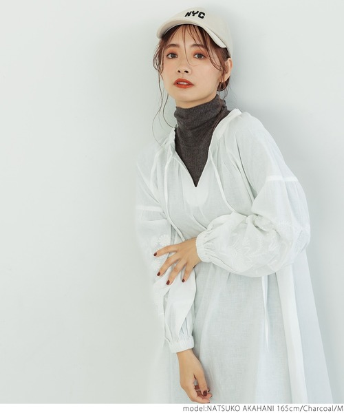 coca(coca)(コカ)の「大人のインナータートルニット(ニット/セーター・レディース・チャコールグレー/ベージュ/ブラウン・S/M/L)」の7枚目の写真