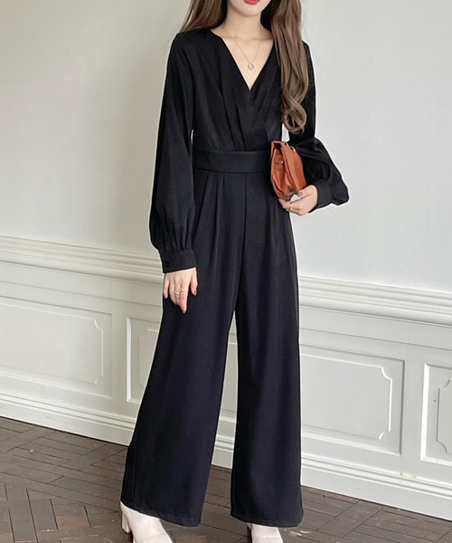 emi+（エミプラス）の「ウエスト切り替え カシュクールワイドサロペット（サロペット/オーバーオール・レディース・ネイビー/ブラウン/ブラック・L/M）」の8枚目の写真