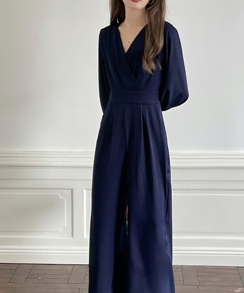 emi+（エミプラス）の「ウエスト切り替え カシュクールワイドサロペット（サロペット/オーバーオール・レディース・ネイビー/ブラウン/ブラック・L/M）」の9枚目の写真