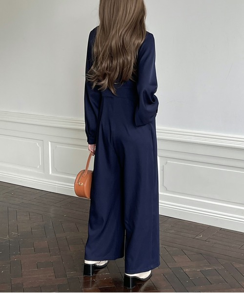 emi+（エミプラス）の「ウエスト切り替え カシュクールワイドサロペット（サロペット/オーバーオール・レディース・ネイビー/ブラウン/ブラック・L/M）」の11枚目の写真