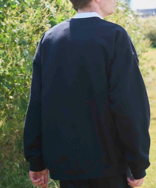 EMMA NOVEMBER (エマノーヴェンバー)の「Embroidery ヘビーブレンド クルースウェット(スウェット・メンズ・ネイビー/グレー/ブラック/ホワイト/サンドベージュ・1/3/2)」の13枚目の写真