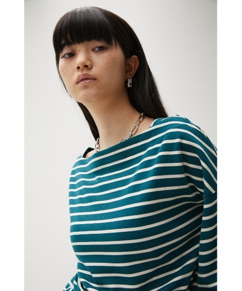 AZUL by moussy(アズールバイマウジー)の「VOLUME CUFF SLEEVE TOPS/ボリュームカフスリーブトップス(Tシャツ/カットソー・レディース・ブラック系その他/グリーン系その他/ブラック・SMALL/MEDIUM)」の22枚目の写真