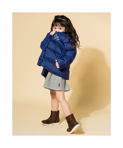 Noeil aime BeBe（ノイユエイムベベ）の「NoeilaimeBeBe/【撥水加工】タフタ前フリルリボンモチーフ付Aラインダウンコート(90~130cm)（ダウンジャケット/コート・キッズ・ピンク/ネイビー・130/100/120/90/110）」の9枚目の写真