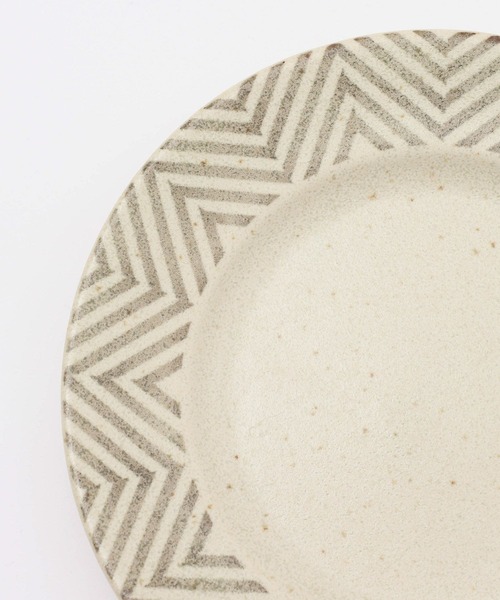 studio CLIP（スタディオクリップ）の「【daily CLIP】美濃焼 ヘリンボーンプレート 17cm（食器・レディース・グレー/ブラウン・FREE）」の7枚目の写真