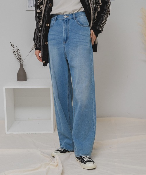 HEYUMM(ヘユム)の「ビンテージライクワイドデニムパンツ(デニムパンツ・メンズ・ライトインディゴブルー/ブラック・SMALL/MEDIUM)」の4枚目の写真