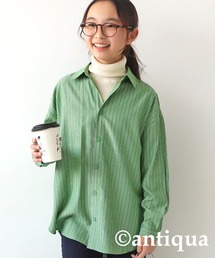 ストライプ柄シャツ