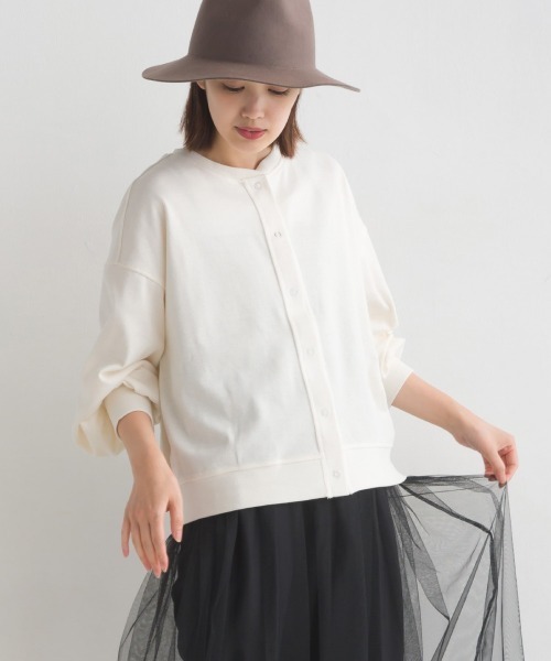 OMNES（オムネス）の「リブボリューム袖カーディガン長袖（カーディガン/ボレロ・レディース・オレンジ/ホワイト系その他/アイボリー/ブラック/オリーブ/ラベンダー/グレー/ホワイト系その他2・FREE）」の2枚目の写真