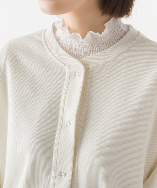 OMNES（オムネス）の「リブボリューム袖カーディガン長袖（カーディガン/ボレロ・レディース・オレンジ/ホワイト系その他/アイボリー/ブラック/オリーブ/ラベンダー/グレー/ホワイト系その他2・FREE）」の9枚目の写真